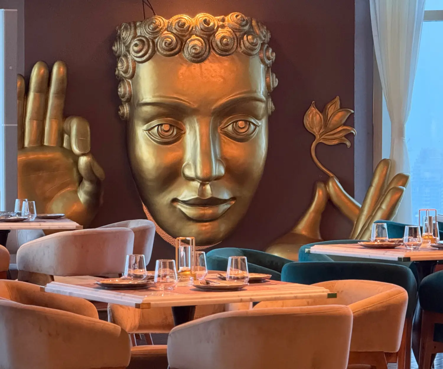 restaurant for business dinner